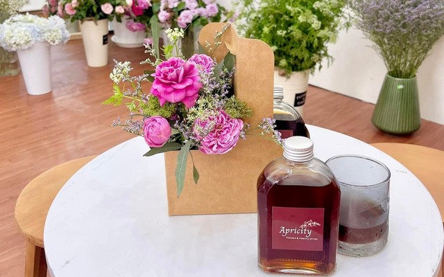 Apricity - Trà & Hoa