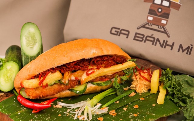 Ga Bánh Mì - Đặng Tiến Đông