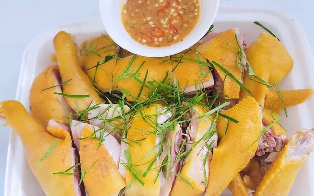 Ăn Vặt Pinky Food - Gà Ủ Muối Hoa Tiêu & Chả Cá Nha Trang