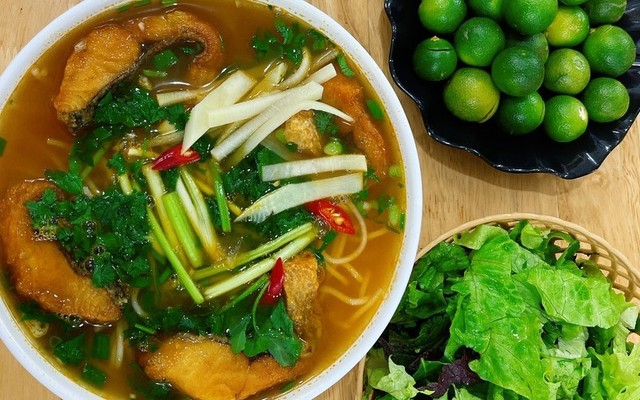 Bún Cá Tuấn Phương - 126 Hoàng Quốc Việt
