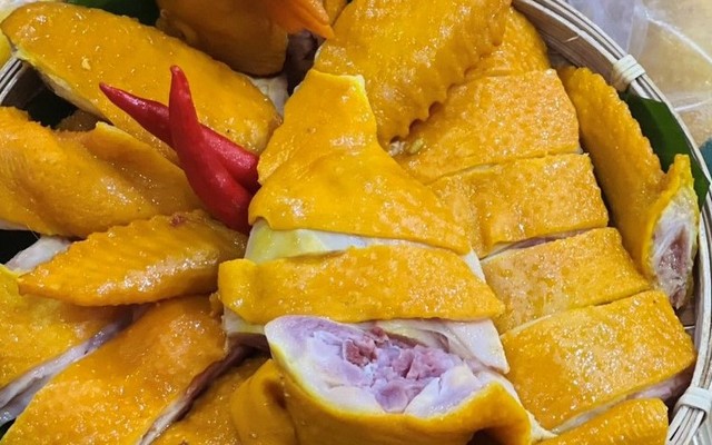 Gà Ủ Muối - Gà Luộc - 45 Hoàng Mai