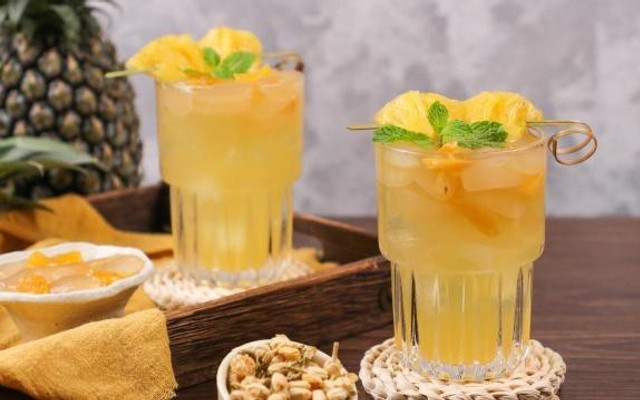 Lunar - Coffee & Tea - 136 Trần Phú