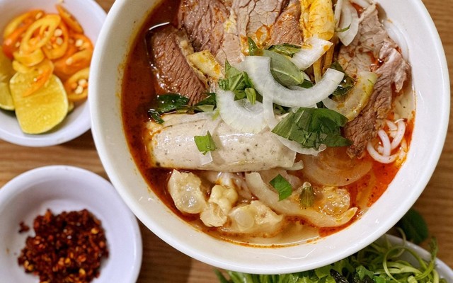 Bún Bò Huế Sông Hương - Tây Thạnh