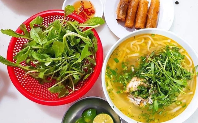 Bánh Canh Cá Lóc & Ram Chả Hải Thu 2 - Đặc Sản Quảng Bình - Nguyễn Khuyến