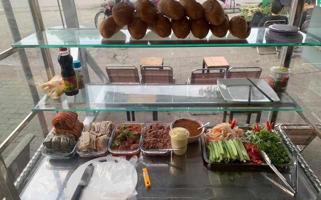 Bếp Ông Giáo - Bánh Mì Xíu Mại & Bánh Mì Bò Nấu Đóp