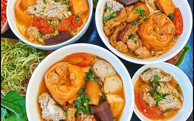 Bún Riêu Tôm Cua Nhà Vân - Bà Huyện Thanh Quan