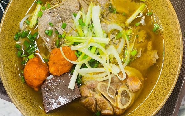Bún Bò Huế Hải Cổ - Tam Khương