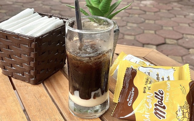 Bụi Coffee - Trà Mãng Cầu & Trà Hoa Quả - Văn Quán