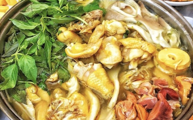 Nẫu Quán - Lẩu Gà Lá É Phú Yên - Trường Sa
