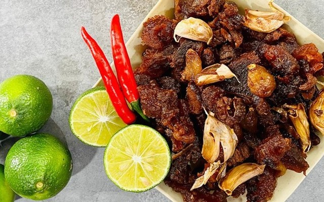 Thùy Dương Vương - Bò Ướt Cháy Tỏi & Khô Gà - Bùi Xương Trạch