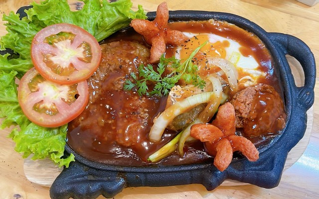 Bò Bít Tết 1102 - Chả Mực - KDC Metro