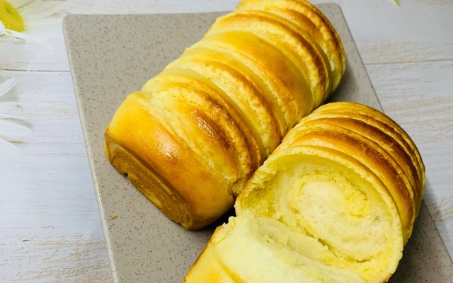 Tiệm Bánh Long - Long’S Bakery