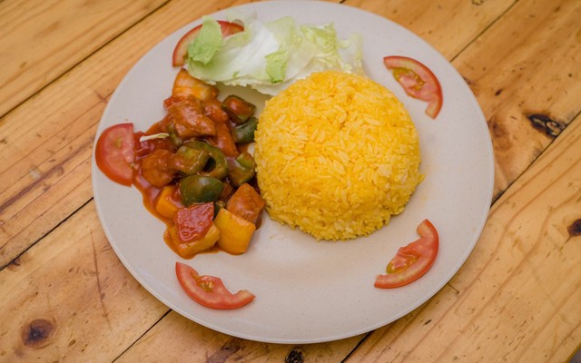 Mì Xào Bò, Nui Xào Bò & Cơm Bò Lúc Lắc 305/19 - Đỗ Tấn Phong