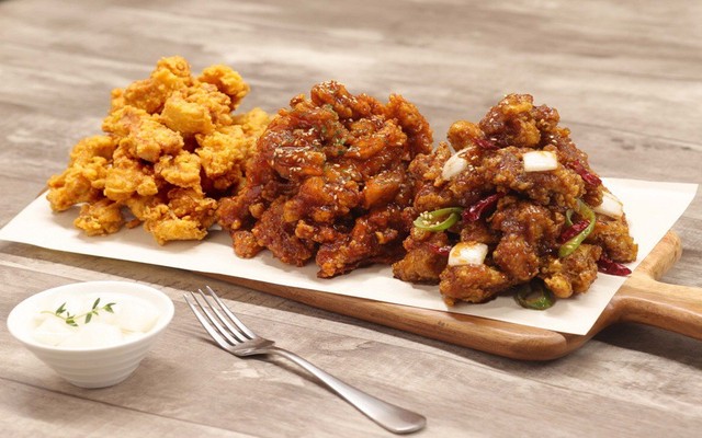 GON Kitchen’s - Cơm Hạt Giòn & Gà Rán Đẫm Sốt - Gốc Đề