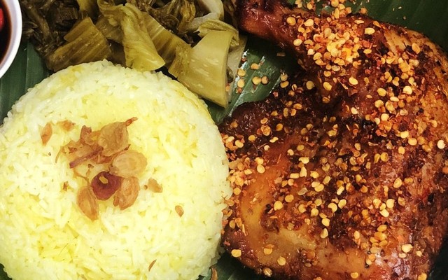 Cơm Gà Nướng Cô Ba Miền Tây - 10 Phổ Quang