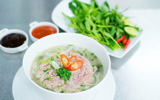 Phở Ngọc - Cơm Gà Quay - 25 Pasteur