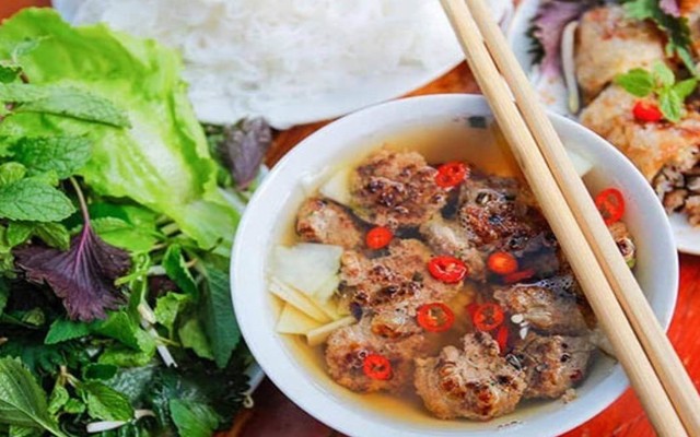 Bún Chả Hoa Châu - Trung Hiếu