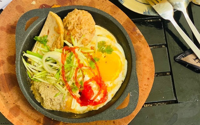 Bánh Mì Chảo Dì Mười - Bánh Mì Xíu Mại & Bò Né