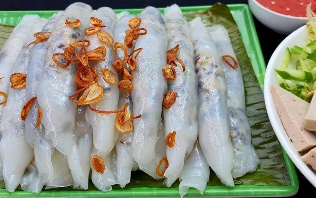 Tiệm Bánh Cuốn Nóng & Bún Riêu Tân Bình