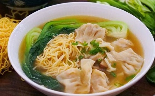 Tiệm Mì A Pô - Cách Mạng Tháng 8