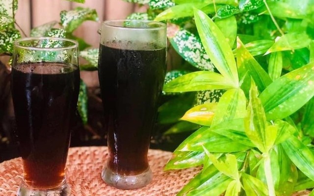 Sâm Bí Đao, Trà Sữa & Bánh Mì Gia Hân - 49 Đỗ Ngọc Du