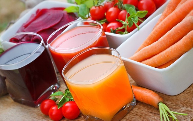 Nước Ép Khổng Lồ Cô Vân