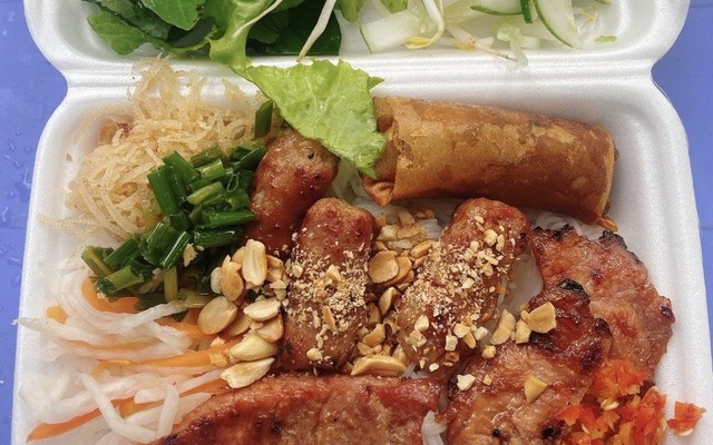 Thanh Tuấn - Bún Thịt Nướng & Bánh Hỏi Thịt Nướng