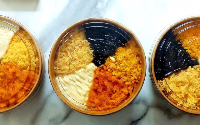 Bếp Bánh Cô Na - Bánh Bông Lan Trứng Muối Ngũ Vị & Sữa Chua Phô Mai Nhà Làm