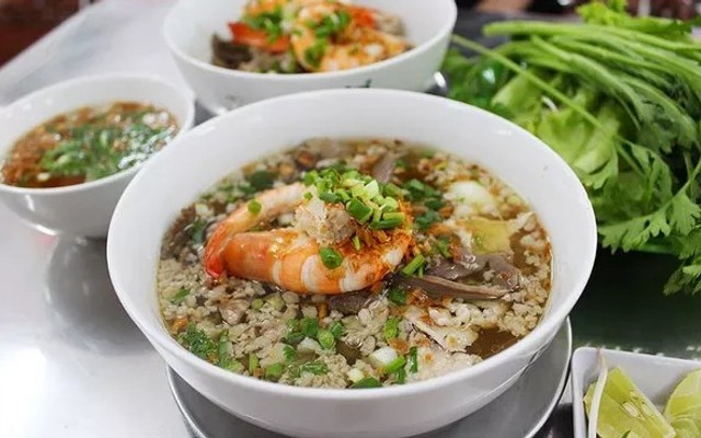 Cơm Tấm, Bún Thịt Nướng & Hủ Tiếu 225 - Linh Đông