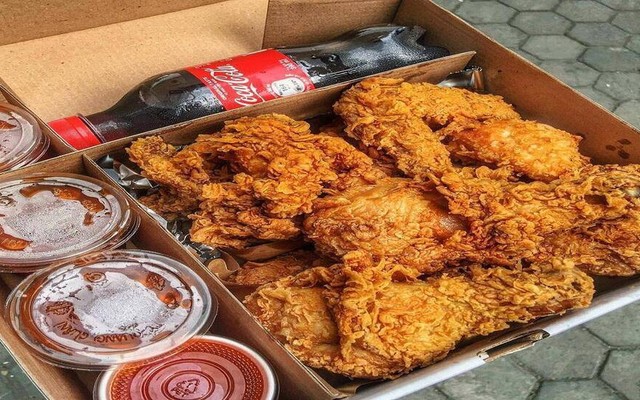 Cơm Gà Bếp Nhà Giang - Cơm Gà & Gà Chiên - Vũ Văn Cẩn