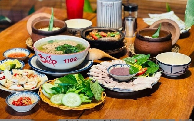 Cơm Niêu Bếp 1102 - Phạm Văn Khoai