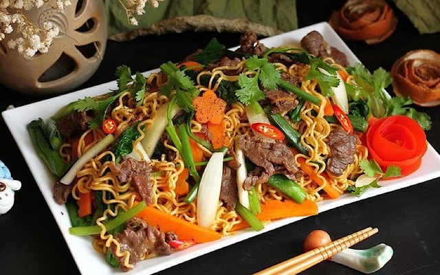 O Út Quán - Mì Trộn, Mì Xào & Gỏi Cuốn
