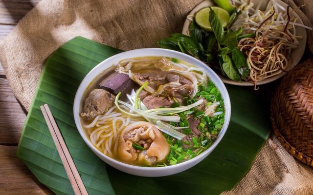 Bún Bò Huế A Huỳnh - Huỳnh Thúc Kháng Kéo Dài