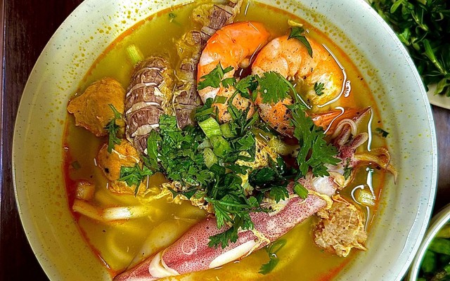Bánh Canh Hải Sản Sài Gòn - Vườn Lài