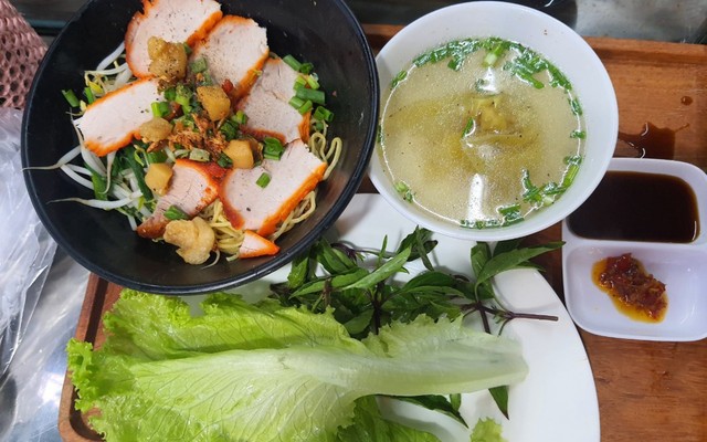 MÌ HÍNG KÝ - Hủ Tiếu, Hoành Thánh & Sủi Cảo - Lê Thanh Nghị