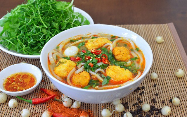 Bánh Canh Cá Lóc Xứ Huế O Quyên - KDC An Bình