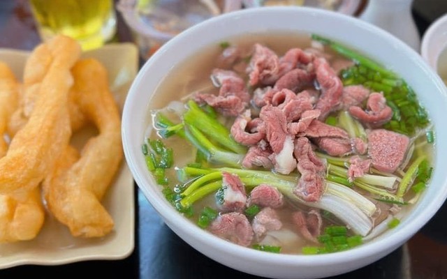 Phở Lý Quốc Sư - 37 Huyền Quang