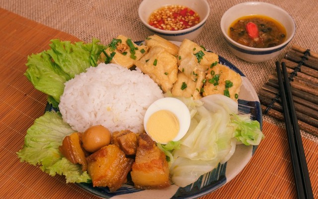 Bếp Bà Ngoại - Đặc Sản Đà Nẵng - Trần Huy Liệu