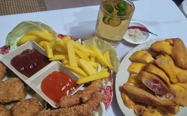 Bon Bon Quán - Đồ Ăn Vặt, Gà Ủ Muối & Trà Tắc