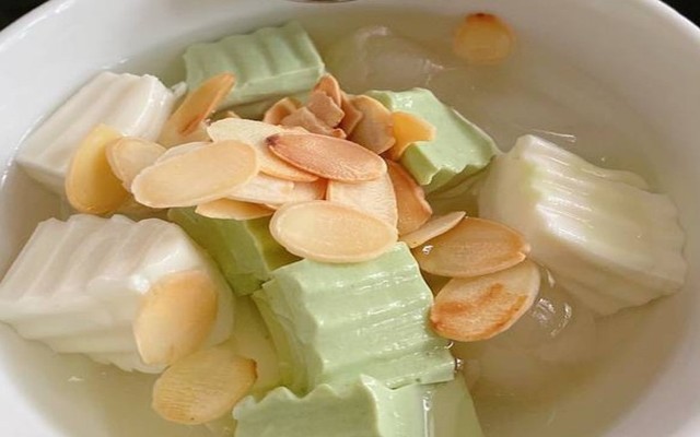 Tiệm Nhà Bòng - Nem Nướng Nha Trang & Chè Khúc Bạch