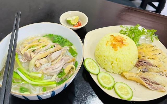 Gà Mộc Hương - Cơm Gà Hải Nam, Xôi Gà Xối Mỡ & Phở Gà