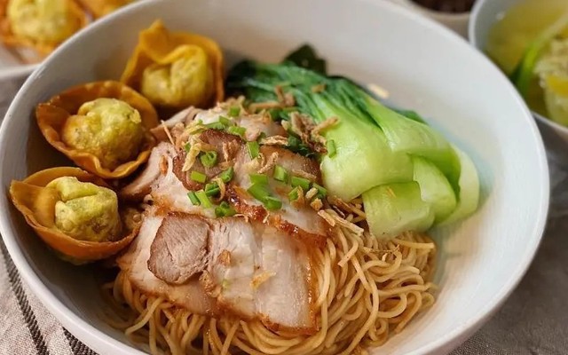 Hủ Tiếu Mì Sủi Cảo, Cơm Chiên & Hủ Tiếu Mì Xào Đỉnh Ký