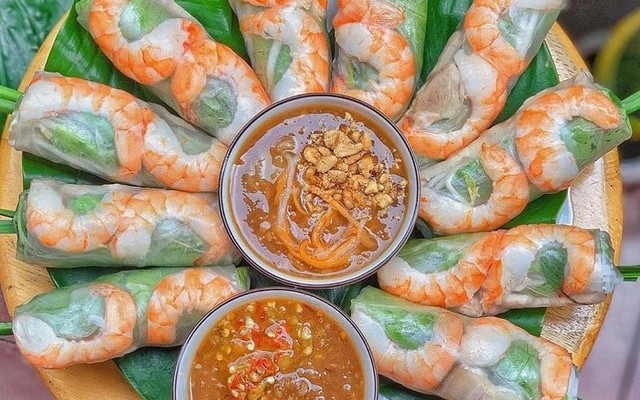 Sâm Thảo Mộc & Trà Đào Thảo Ngân Quán