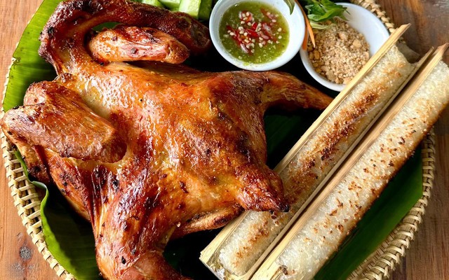 Mẹt Gà Nướng Cơm Lam Lò Củi - Đồng Khởi