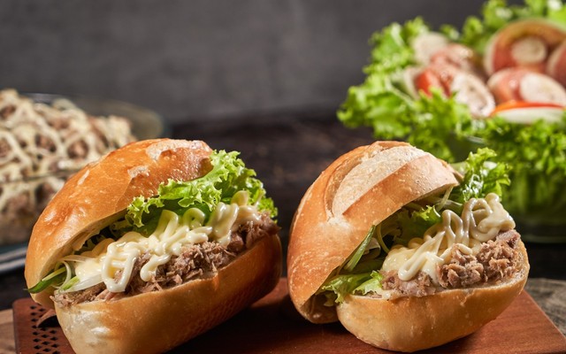 Hương Bốn Mùa - Bánh Mì, Cà Phê & Trà Giải Nhiệt - Hoàng Văn Thụ