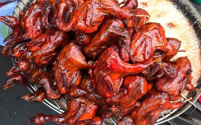 Cút Chiên Bơ Cô Huyền - Chân Gà Sốt Thái - Tô Vĩnh Diện