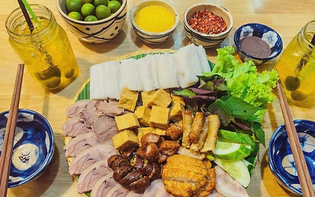 Bún Đậu Mắm Tôm La Cà Quán - Phạm Văn Chiêu