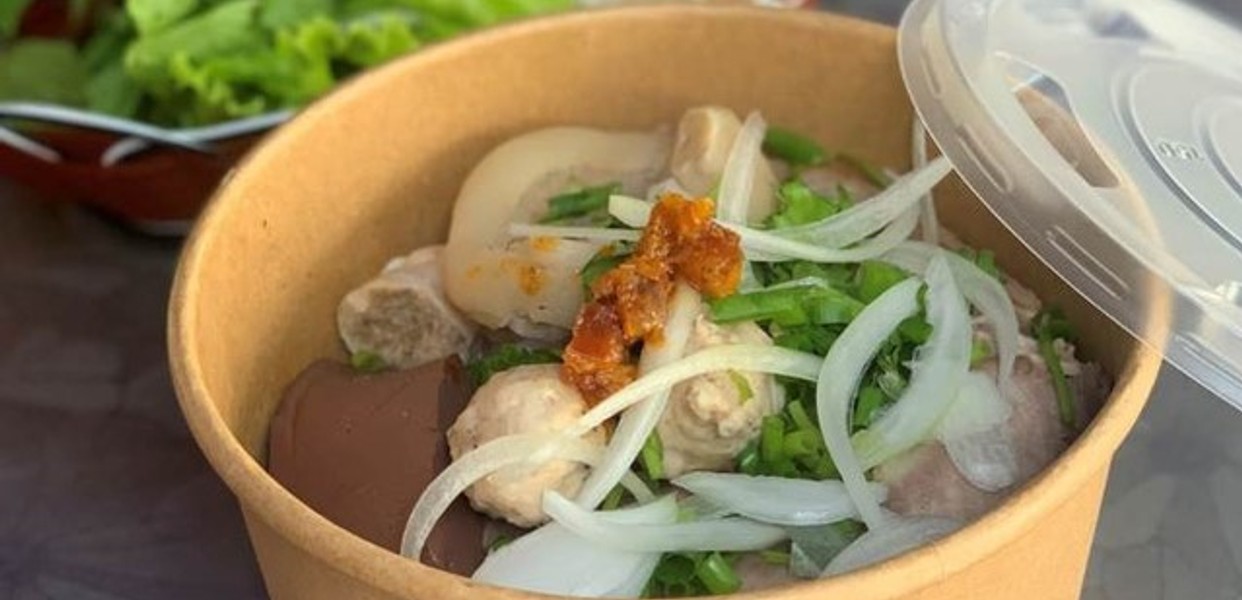 Bún Bò Huế An Cựu tại Duy Tân, Hà Nội