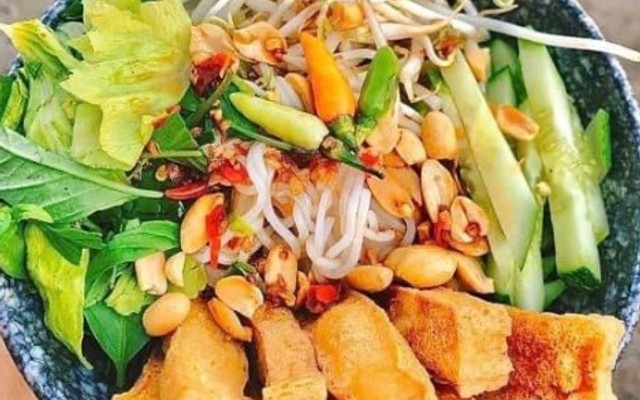 Tiệm Nhà Min - Bún Xì Dầu HongKong & Cafe Phin