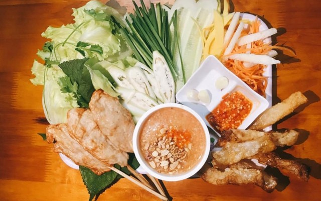 Cô Bé - Nem Nướng - Lê Thị Hoa